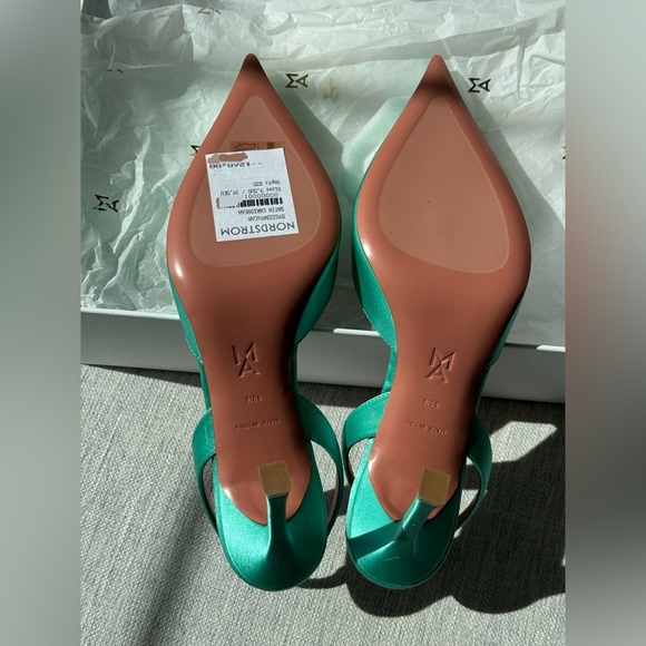 NEW Amina Muaddi women’s Camelia Crystal Buckle Slingback Pump. Size 39.5 - Picture 9 of 9